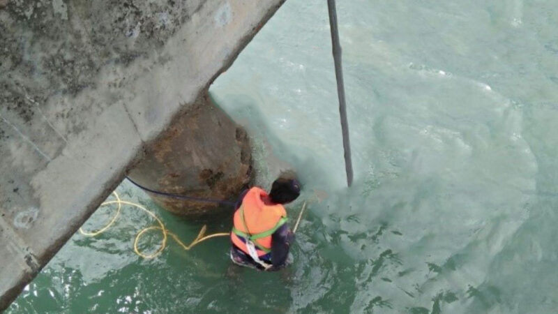 PERBAIKAN BETON DALAM air